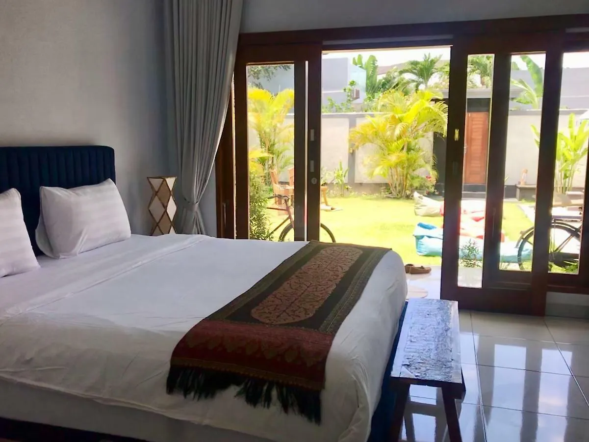 Villa Pintu Biru Seminyak